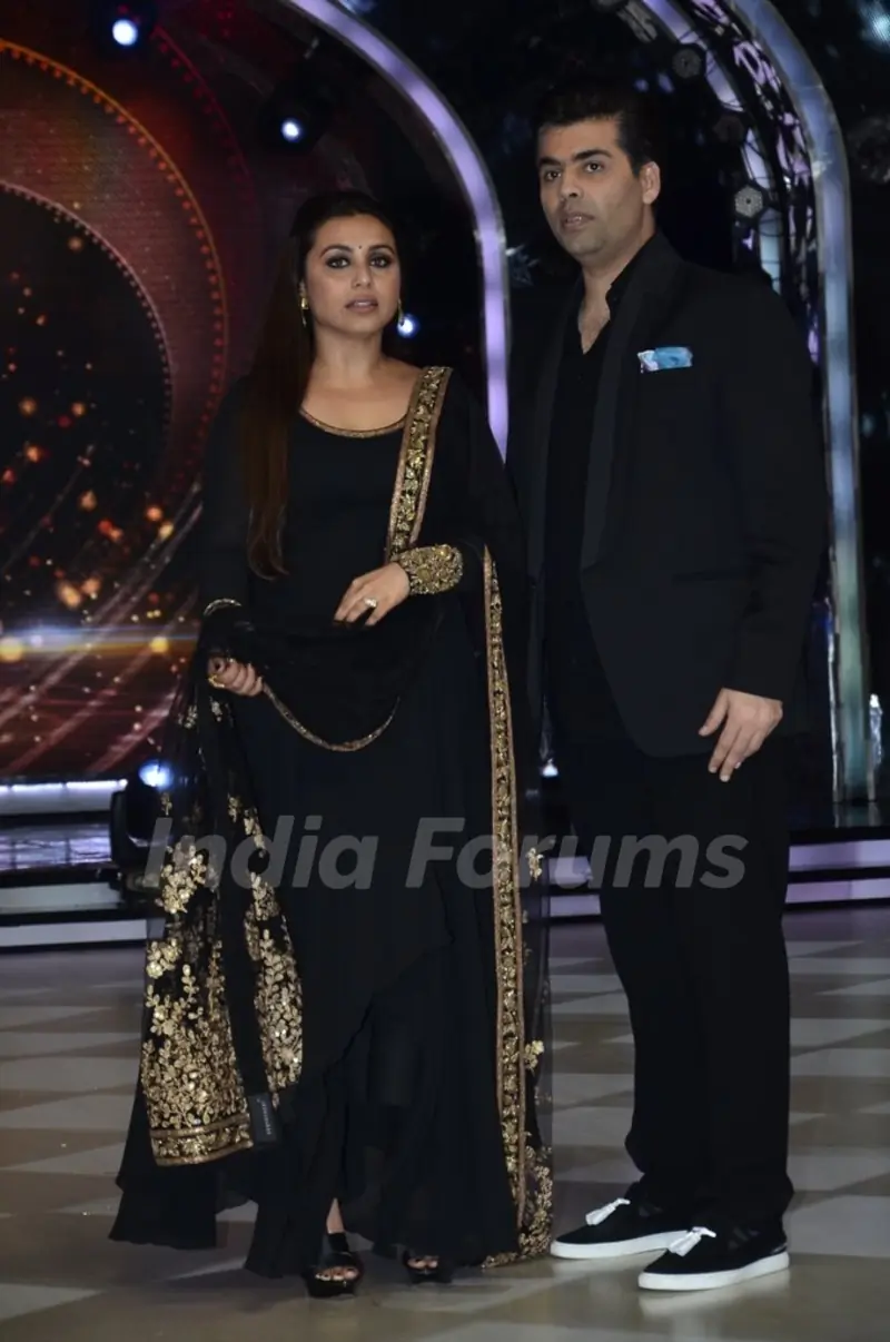 Rani poses with Karan on Jhalak Dikhla Jaa