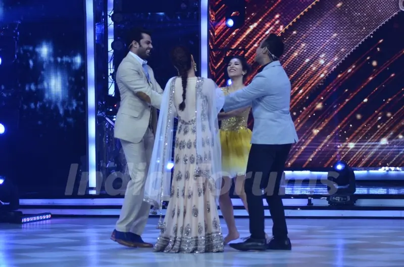 Promotions of Singham Returns on Jhalak Dikhla Jaa