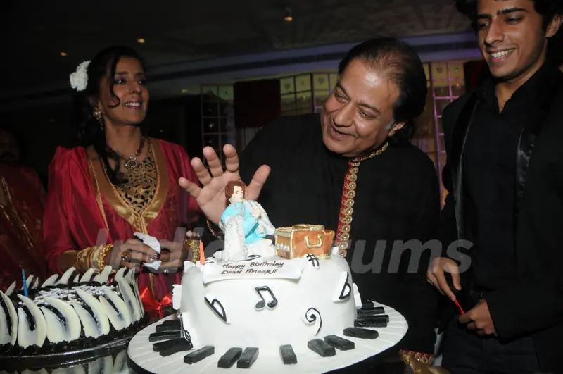 Anup Jalota with his Birthday Cake
