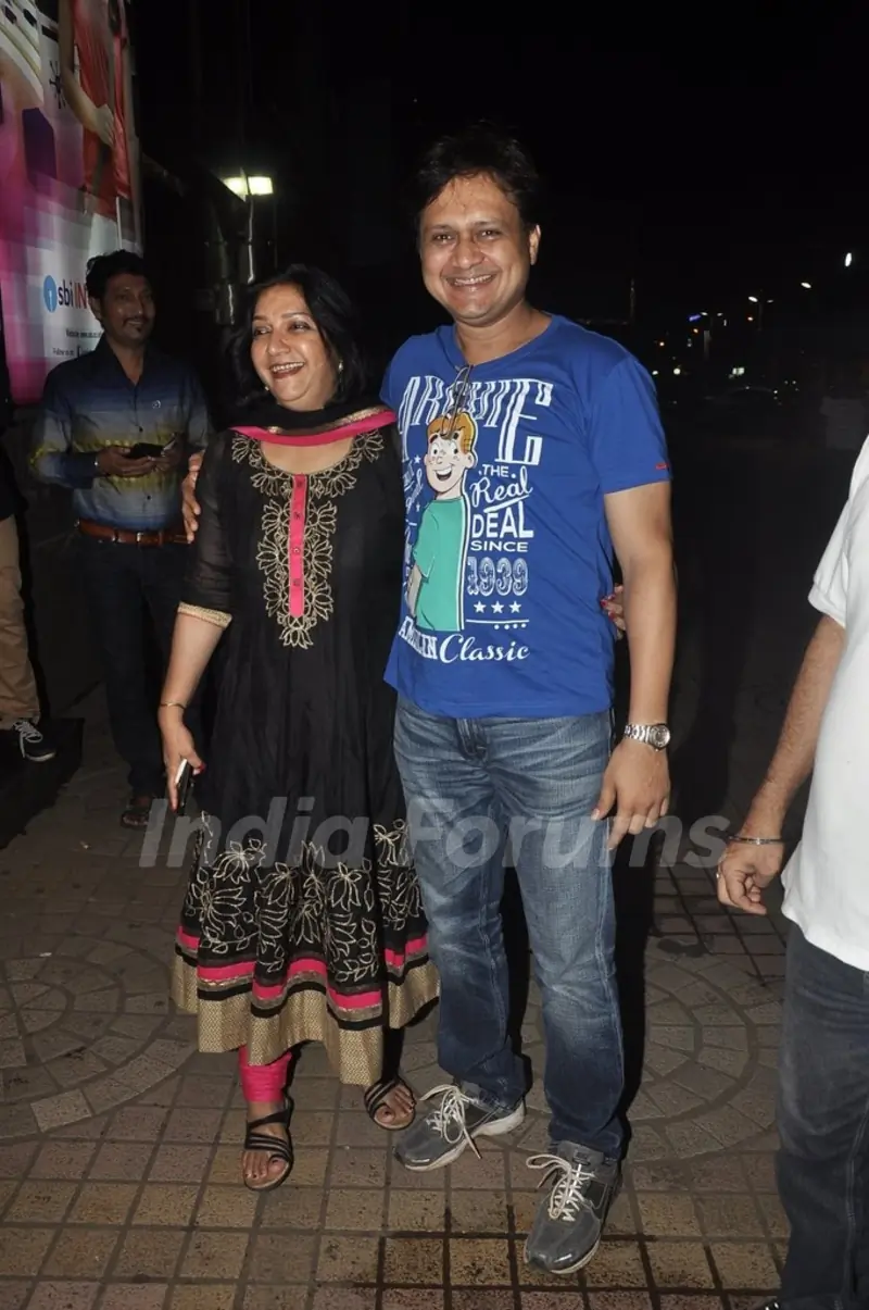 Sunil Barve was seen at the Premiere of Poshter Boyz