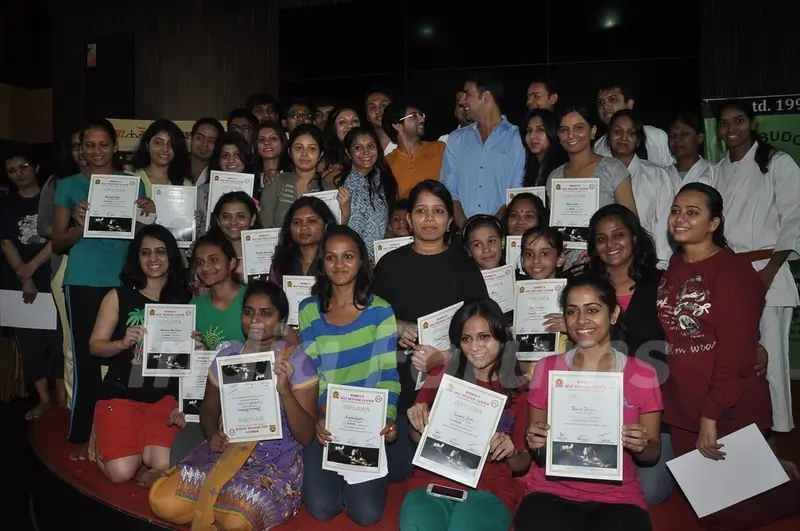 Akshay Kumar and Aditya Thackeray at Women's Self Defence Event