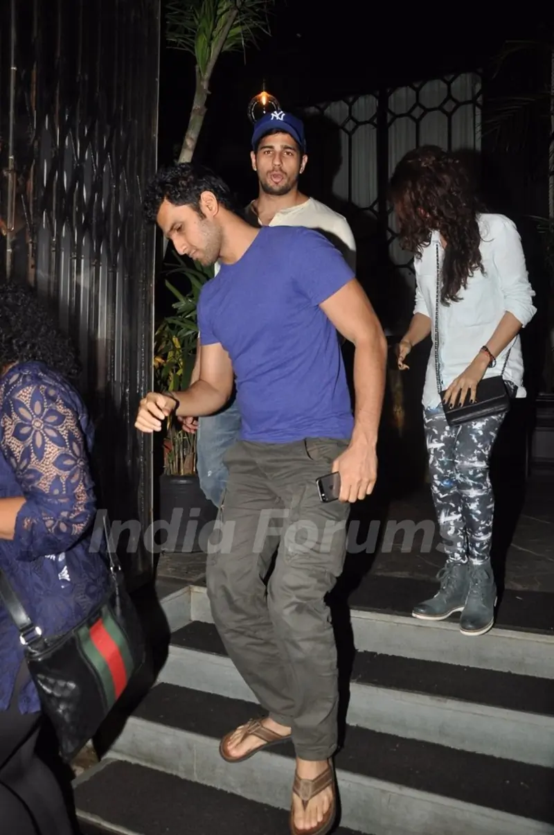 Sidharth Malhotra was spotted with his friends at Nido