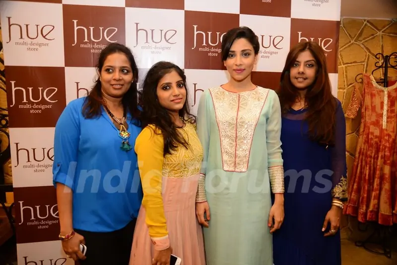 Amrita Puri poses with Ritika Mirchandani at Hue Store