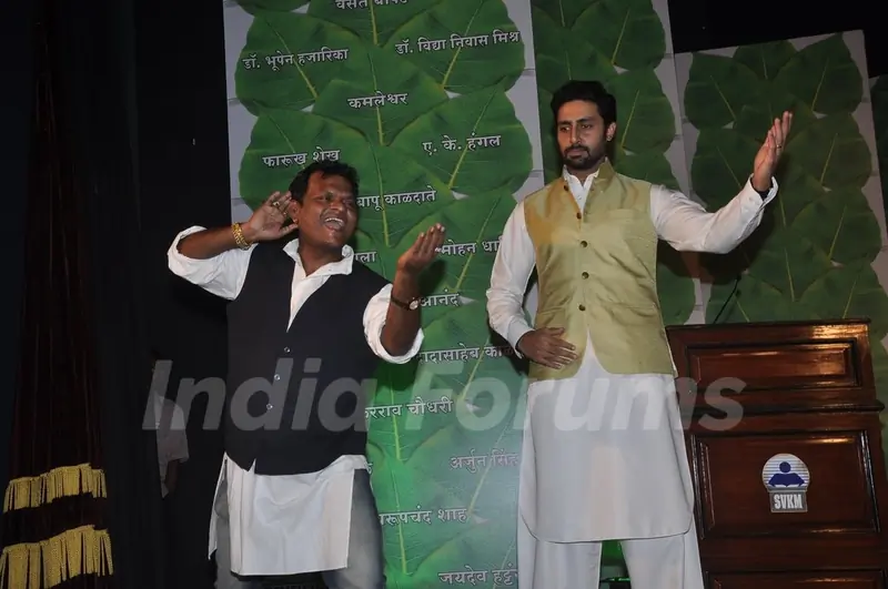 Abhishek Bachchan follows some rituals of the Yuvak Biradri at its 40th Anniversary