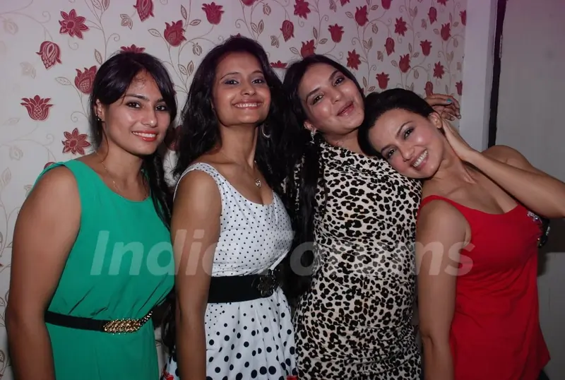 Sana Khan poses with Mansi Pritam and a friends at her Birthday Bash