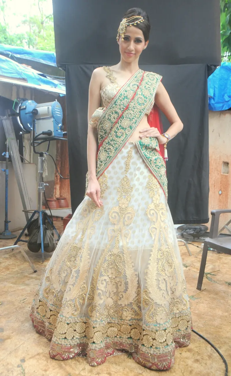 Alesia Rauth showcases Rohhit Verma's Janmashtami Collection