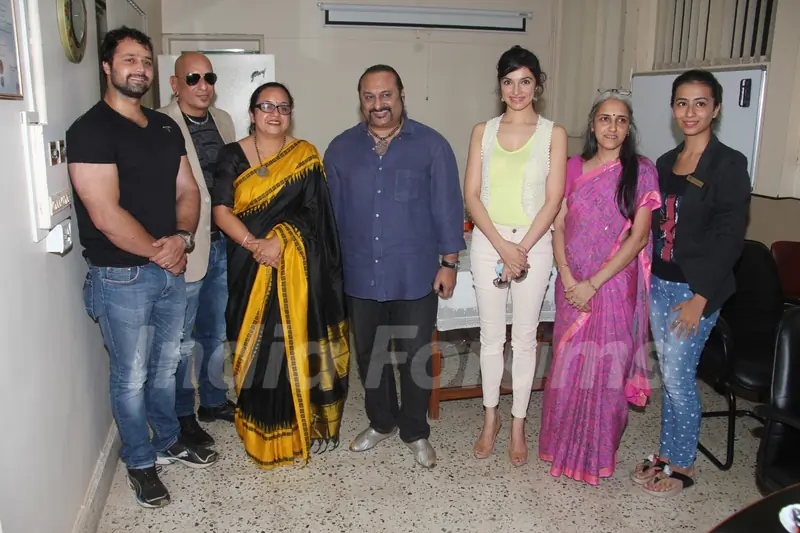 Celebs at the Splash Singing Contest