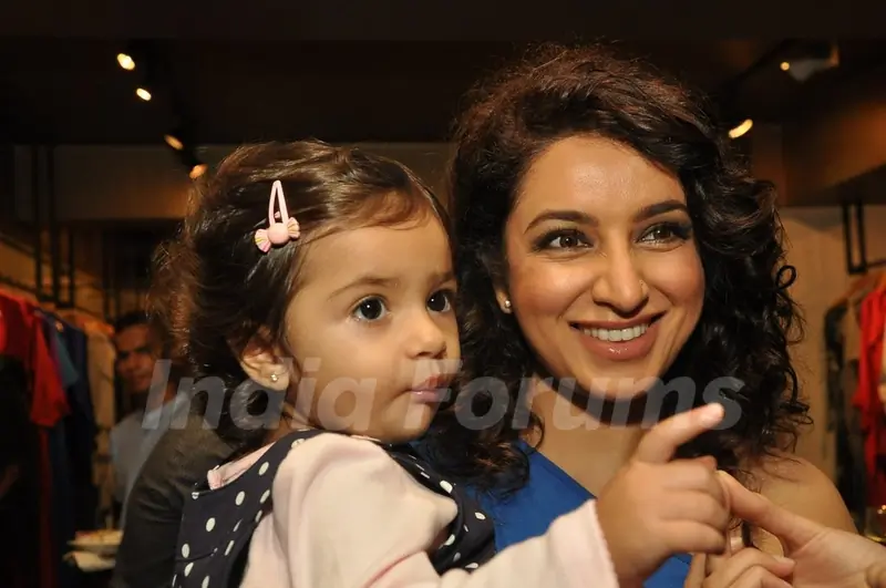 Tisca Chopra at Kallol Dutta's Collection Preview