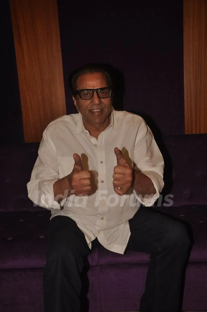 Dharmendra was at the Screening of Double Di Trouble