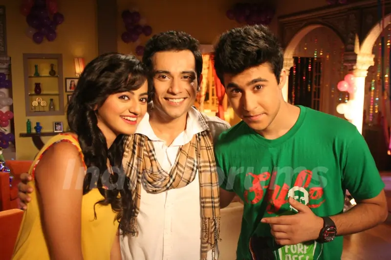 Khushiyon Ki Gullakh Aashi