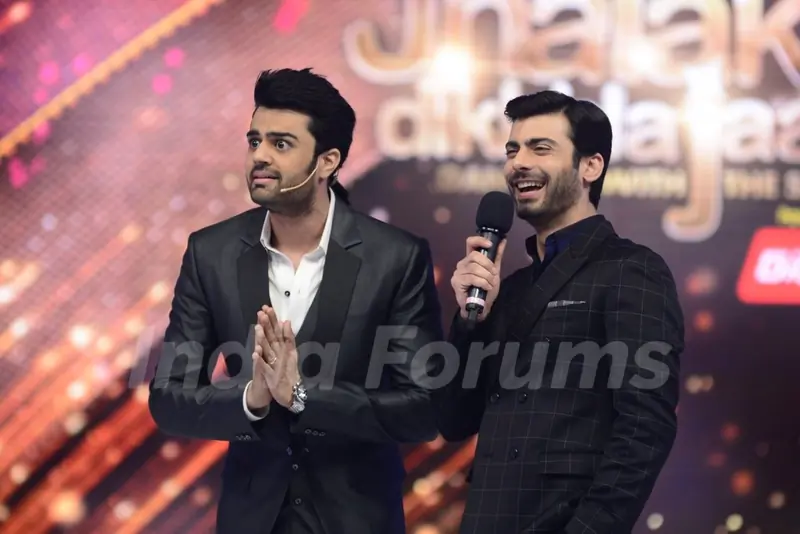 Manish Paul makes a funny face on Jhalak Dikhhlaa Jaa Season 7