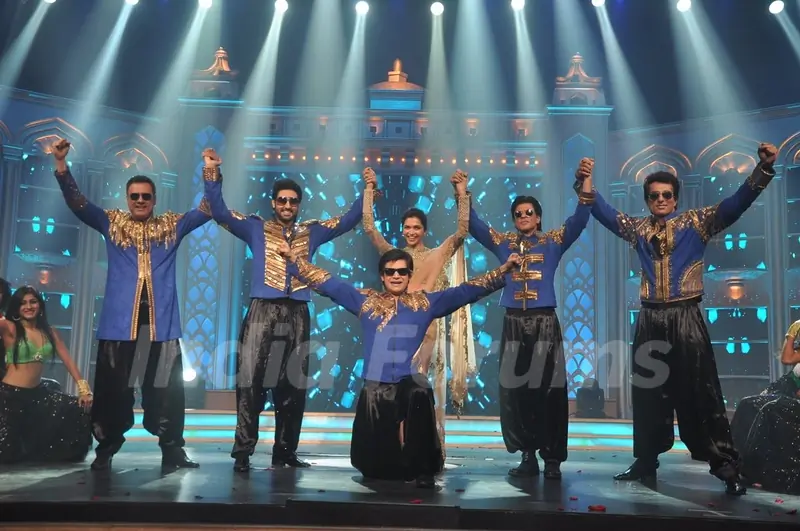 Cast of Happy New Year performing at the Music Launch