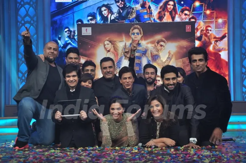 Cast of Happy New Year at the Music Launch