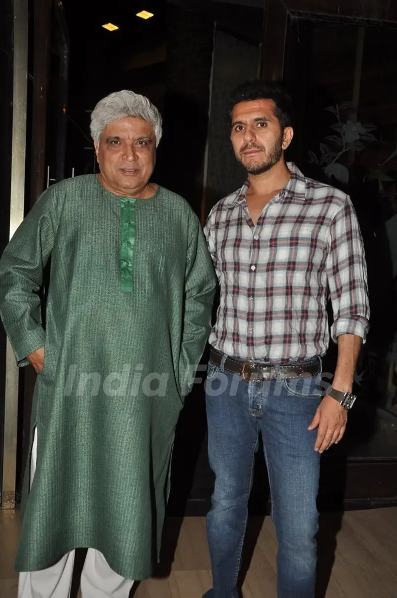 Javed Akhtar and Ritesh Sidhwani at the Completion Bash of Dil Dhadakne Do