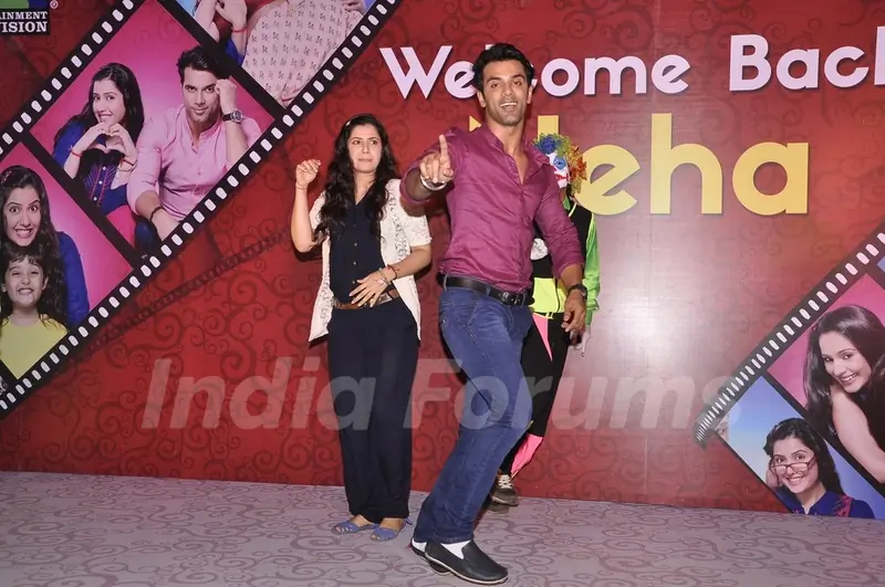Anuj Sachdeva and Smriti Kalra performs at the Launch of Itti Si Khushi