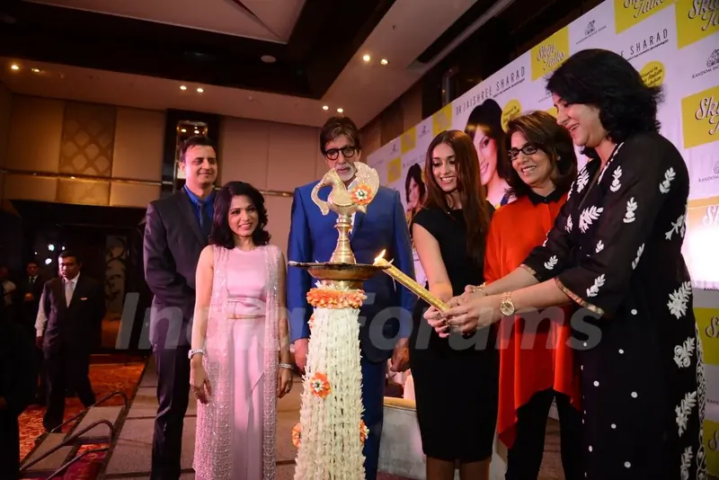 Priya Dutt lights the lamp at Jaishree Sharad's Book Launch