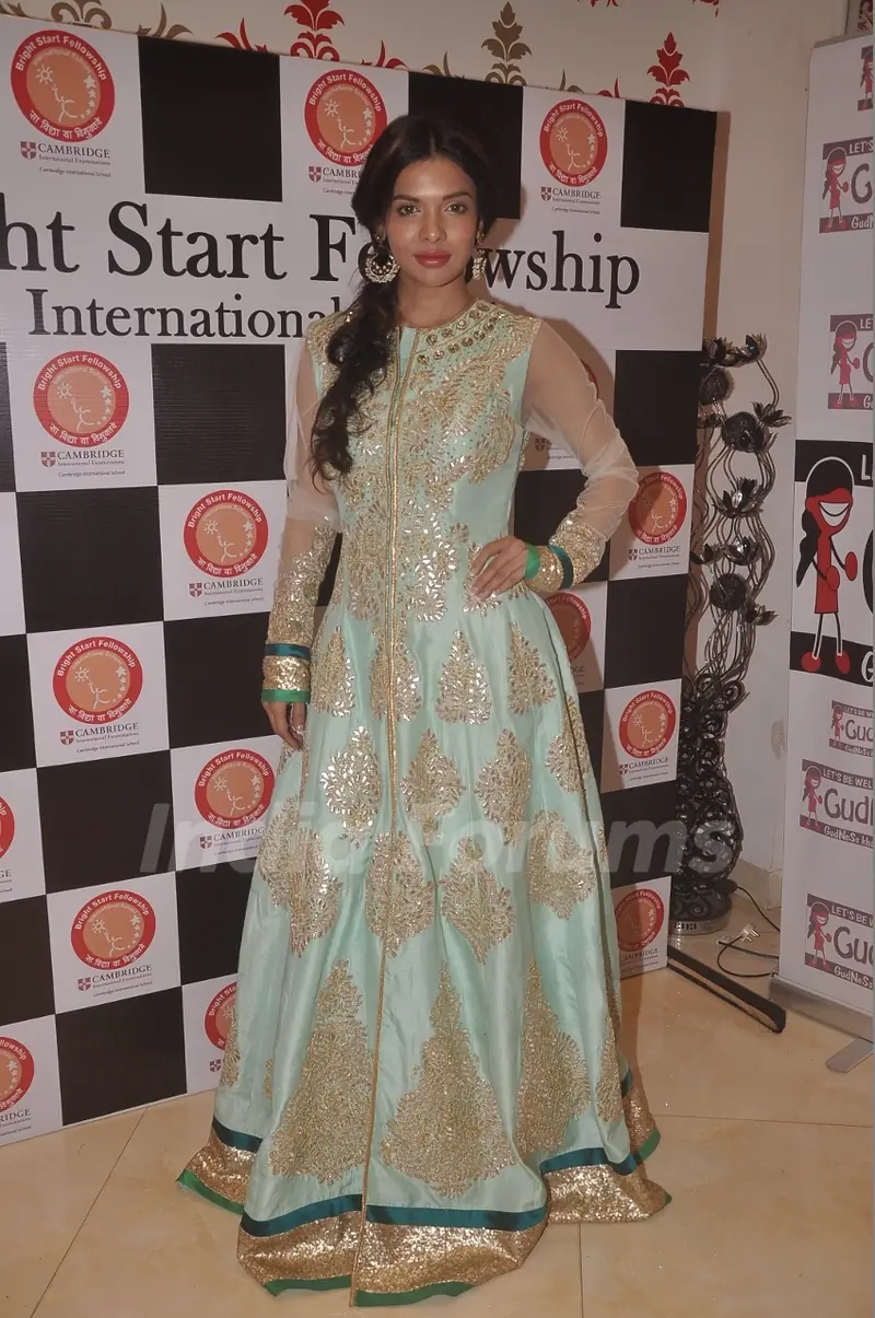 Sara Loren poses for the media at Annual Garba Celebrations