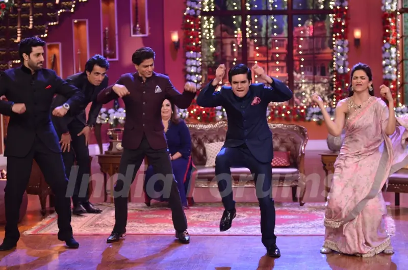 Happy New Year Team performs on Comedy Nights with Kapil