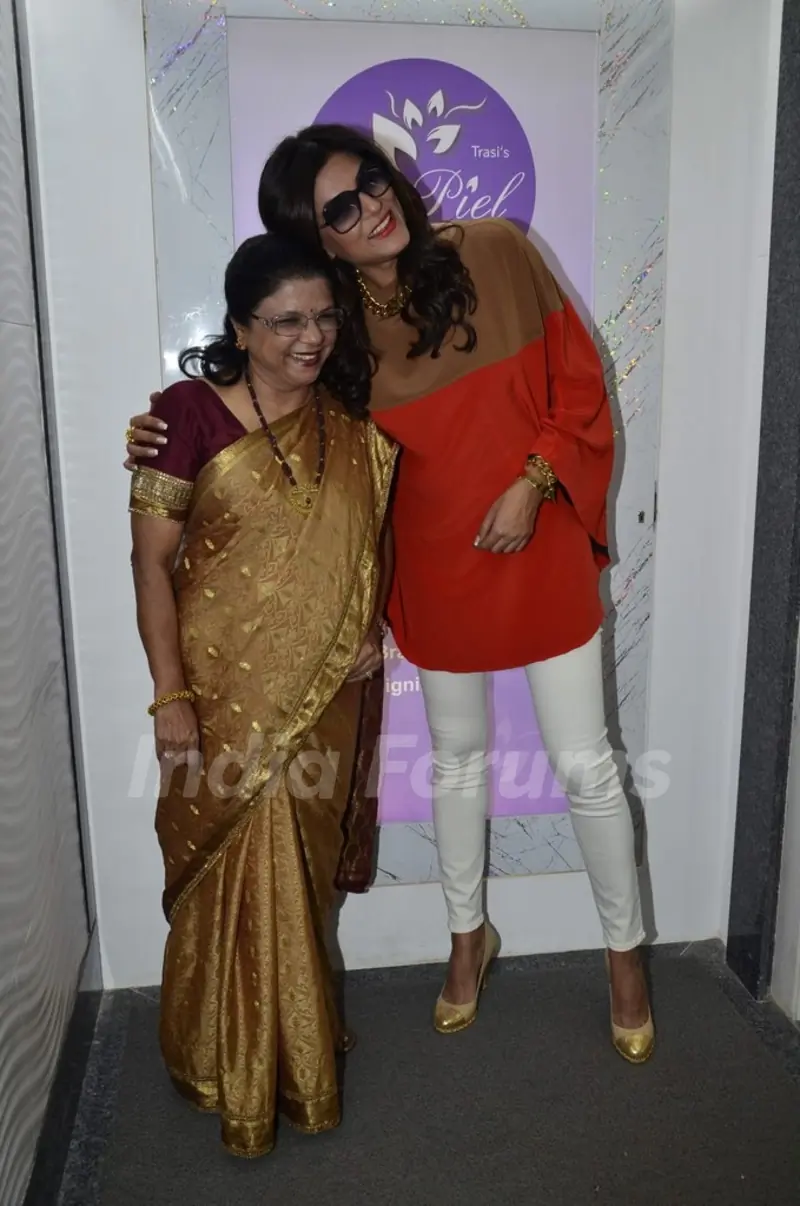 Sushmita Sen at Dr. Trasi's Clinic Launch