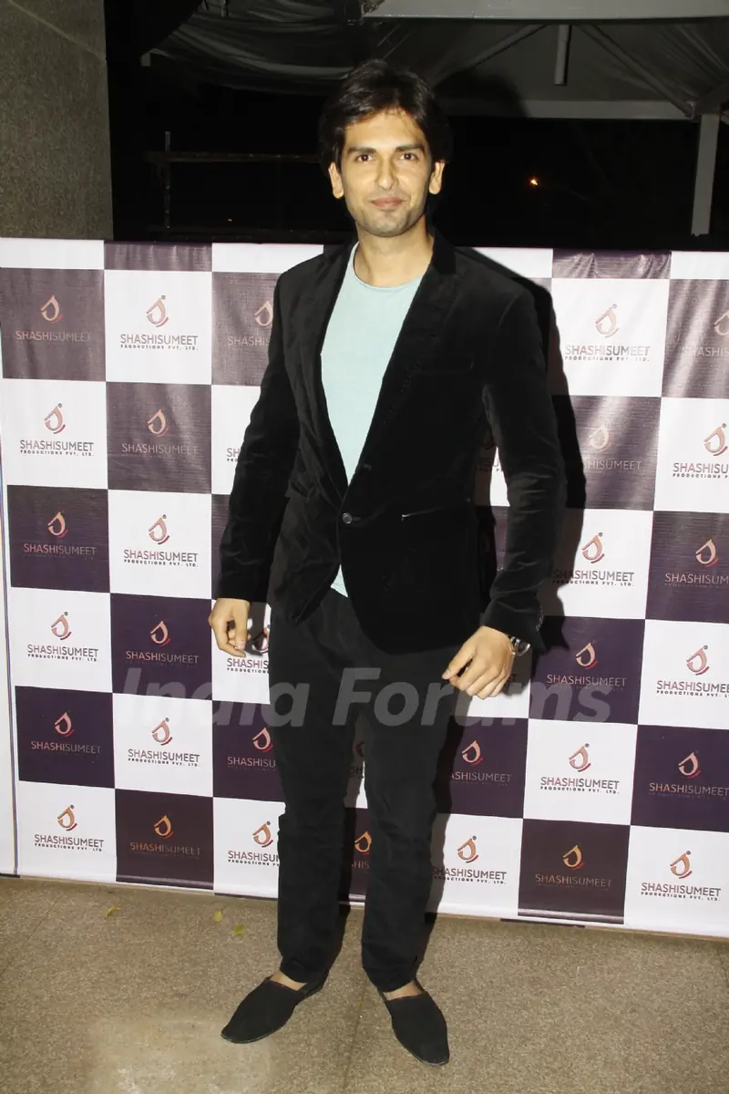 Rahul Sharma poses for the media at Shashi Sumeet Production Bash