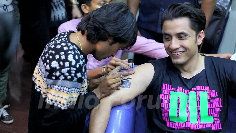 Ali Zafar Gets Inked for Kill Dil