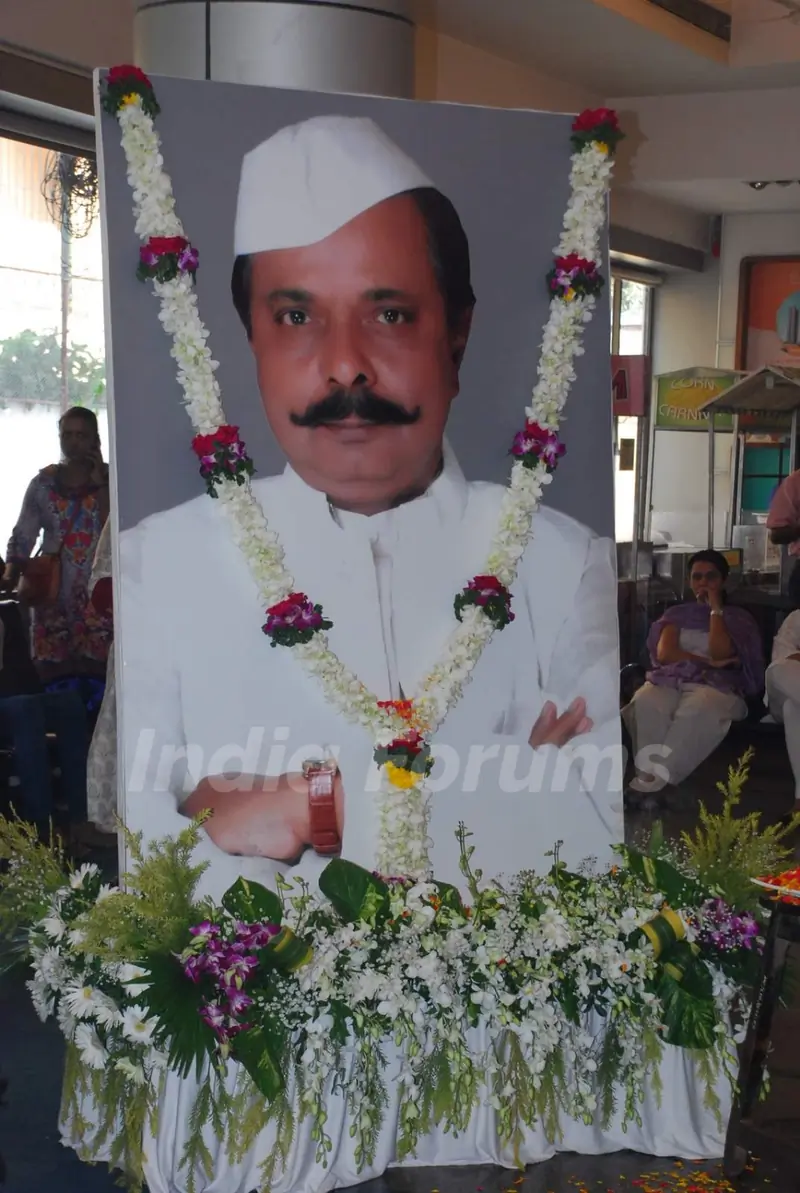Sadashiv Amrapurkar's Prayer Meet