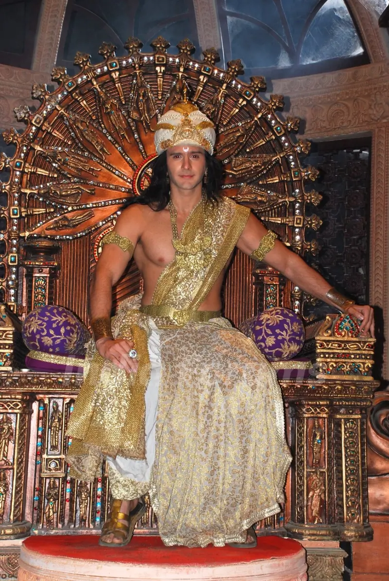 Karan Suchak poses for the media at the Launch of Singhasan Battisi