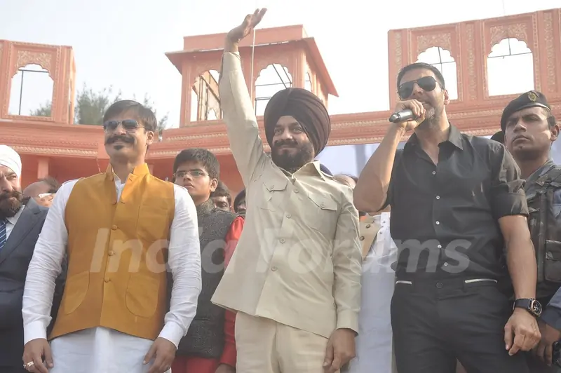 Akshay Kumar addressing the audience at 26/11 Honor Event