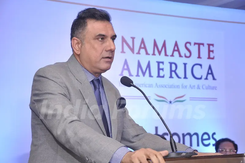 Boman Irani addressing the audience at Namaste America Event