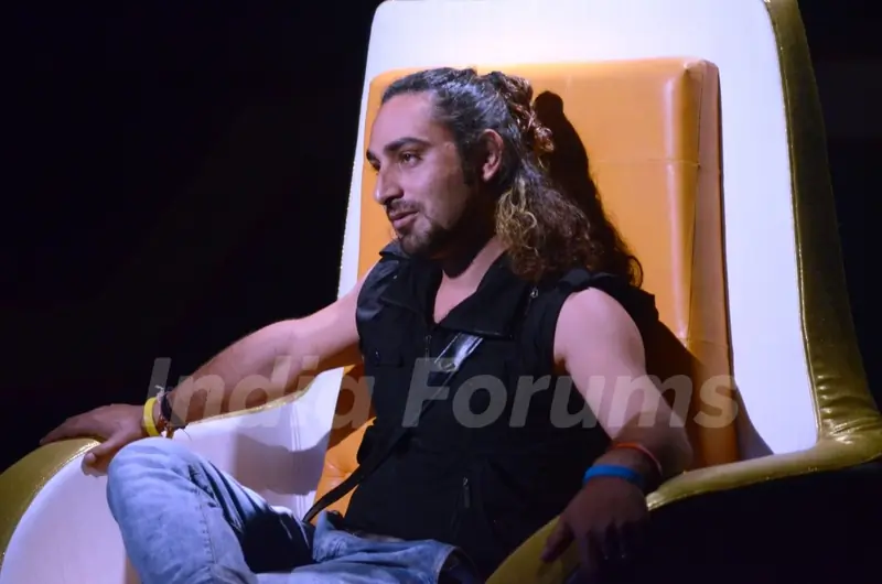 Praneet Bhatt during the App Task in Bigg Boss 8
