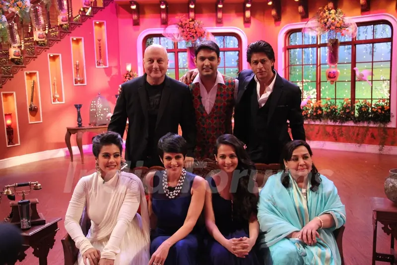 Dilwale Dulhania Le Jayenge Celebrates the Completion of its 1000th week