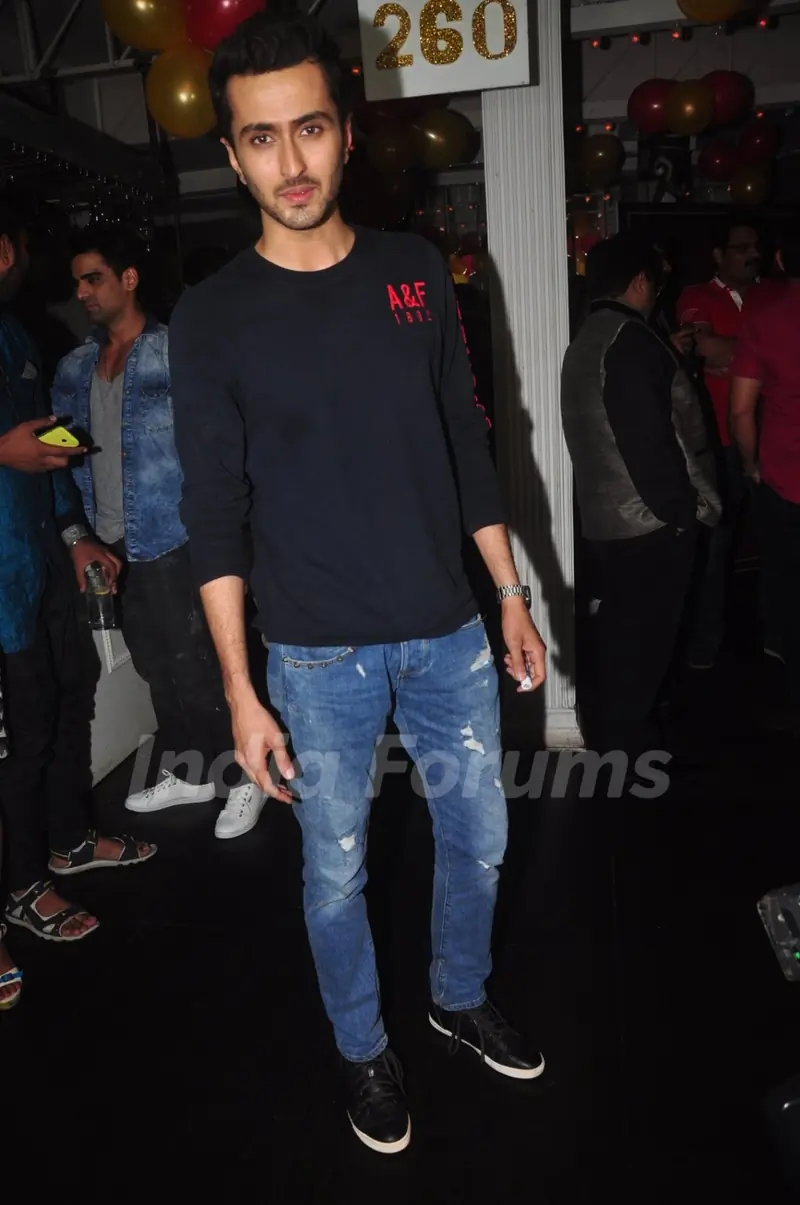 Vibhav Roy poses for the media at the Success Bash of Doli Armaanon Ki