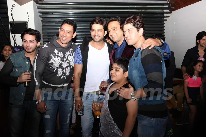 TV Celebs pose for the camera at India-Forums 11th Anniversary Bash