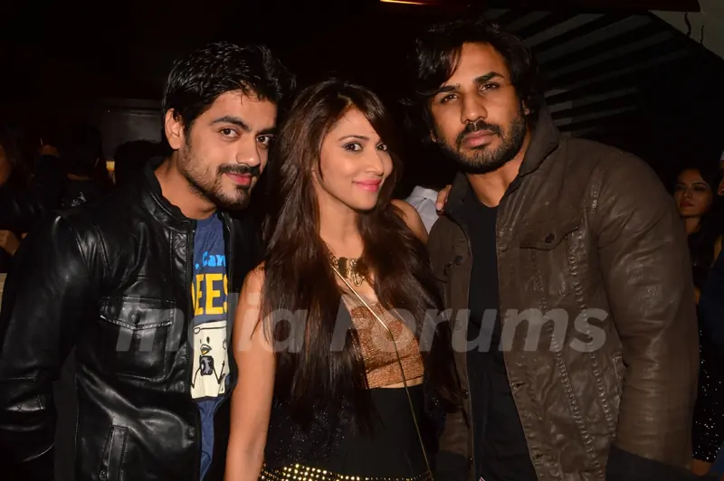 Rishina Kandhari poses with Krip Suri and a friend at India-Forums 11th Anniversary Bash