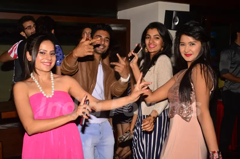 Celebs groove to the music at India-Forums 11th Anniversary Bash