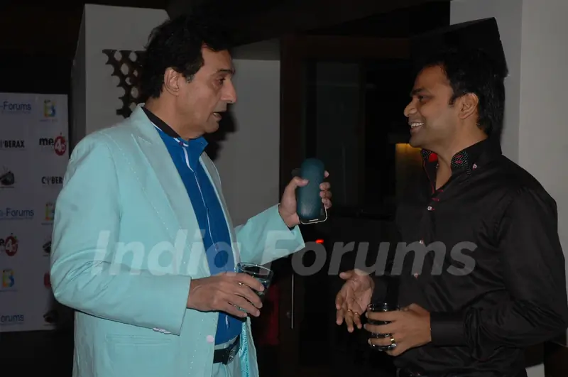 Dheeraj Kumar in conversation with Vijay Bhatter at India-Forums 11th Anniversary Bash