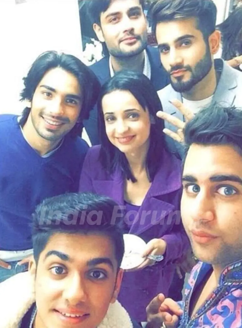 Sanaya Irani, Mohit Sehgal, Karan Tacker, Vivian Dsena
