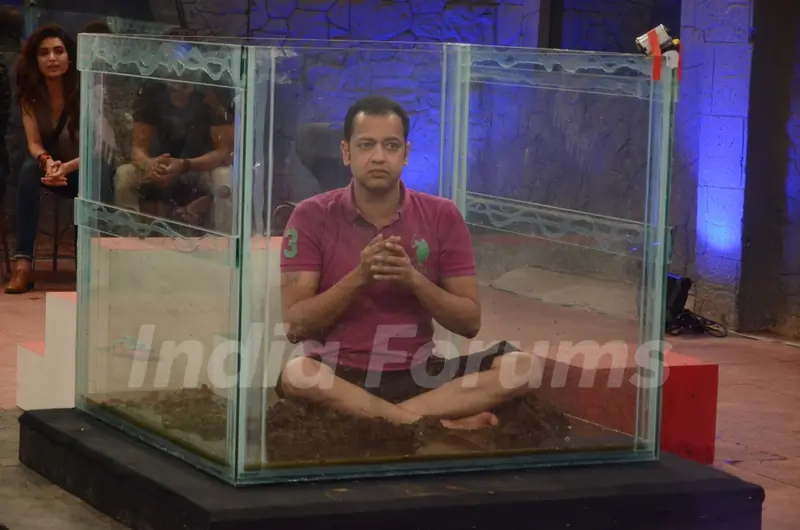 Bigg Boss - Halla Bol