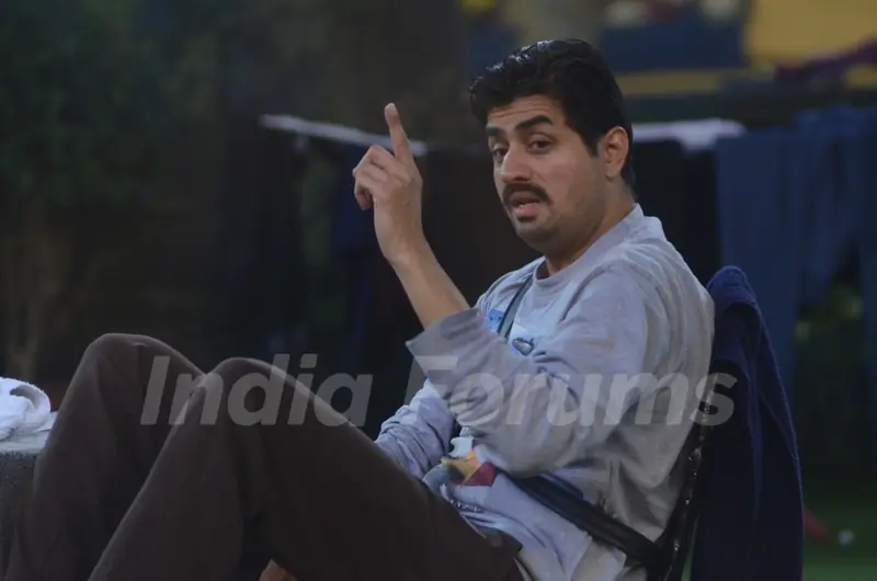 Bigg Boss - Halla Bol