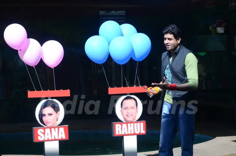 Bigg Boss - Halla Bol