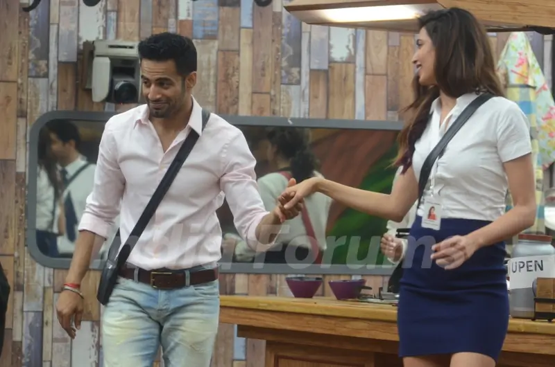 Bigg Boss - Halla Bol