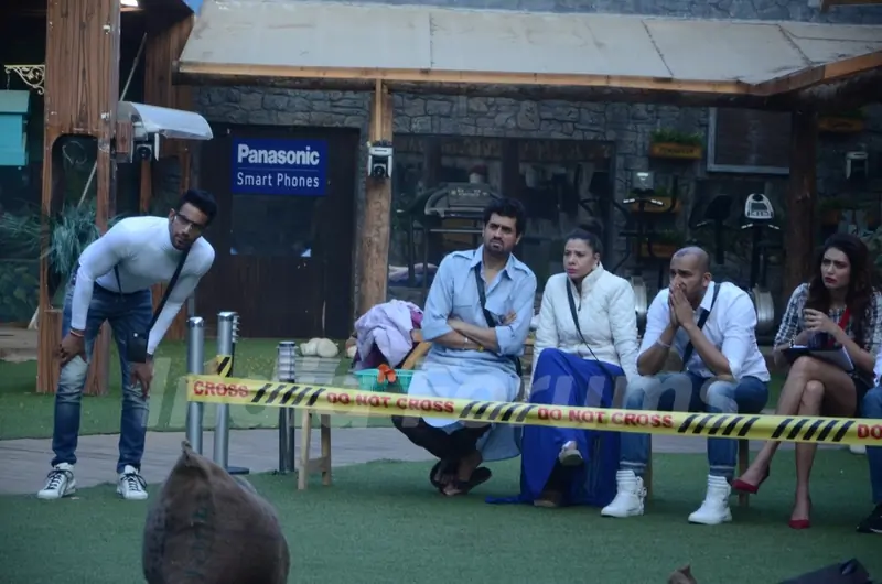 Bigg Boss - Halla Bol