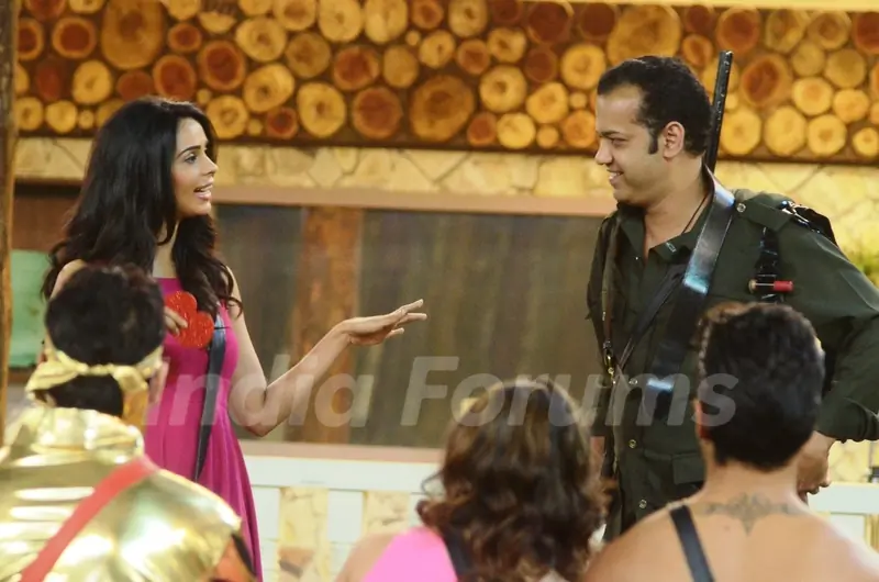 Bigg Boss - Halla Bol