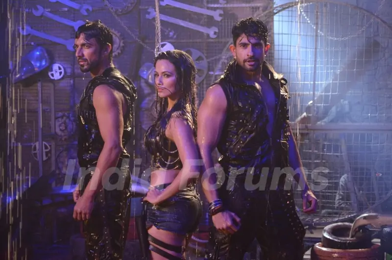 Performances at Bigg Boss Halla Bol Grand Finale