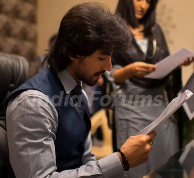 Harshad chopda reading script