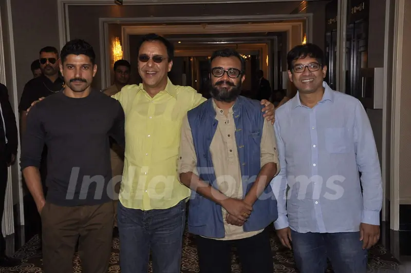 Celebs pose for the media at Dinesh Raheja and Jeetendra Kothari's Book Launch