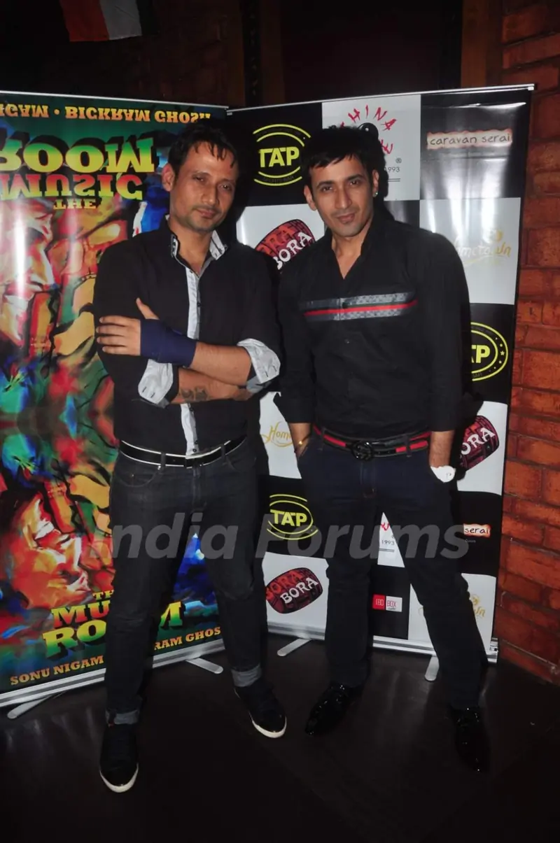 Meet Brothers pose for the media at Sonu Nigam and Bickram Ghosh's Album Launch