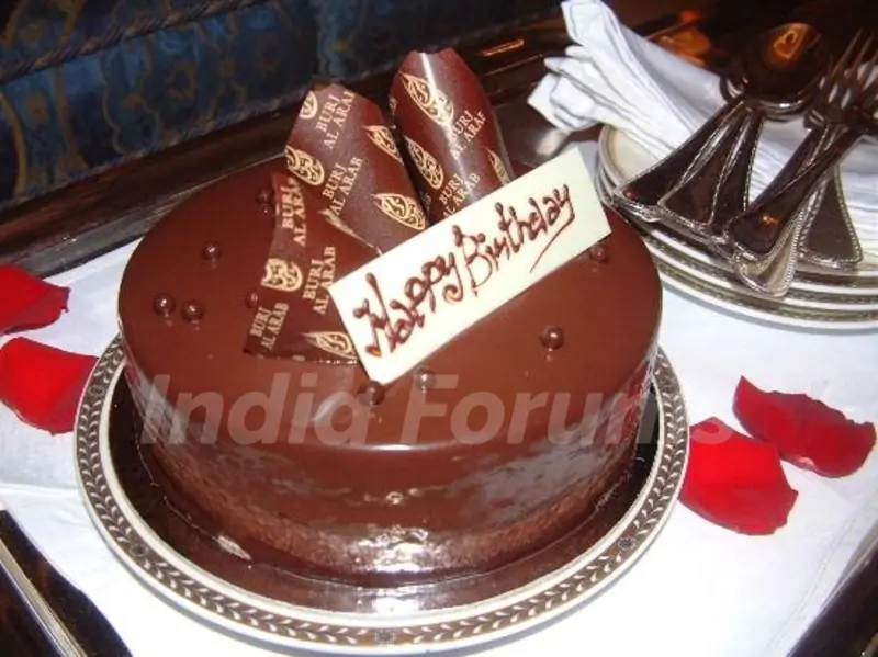 Veena Malik's Birthday Cake