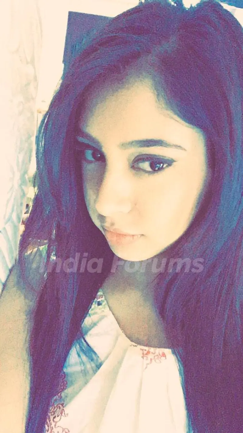Niti selfie at shoot18