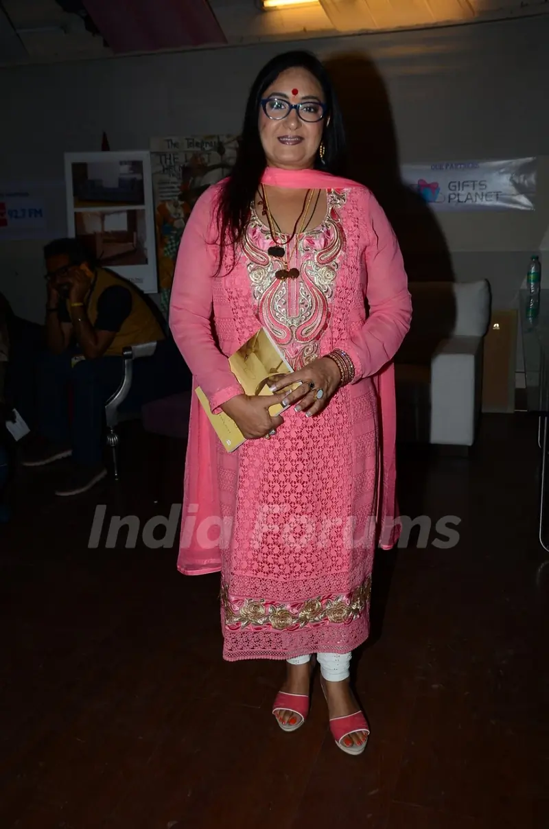 Jaspinder Narula poses for the media at the Launch of Gulzar Pluto Poems Book